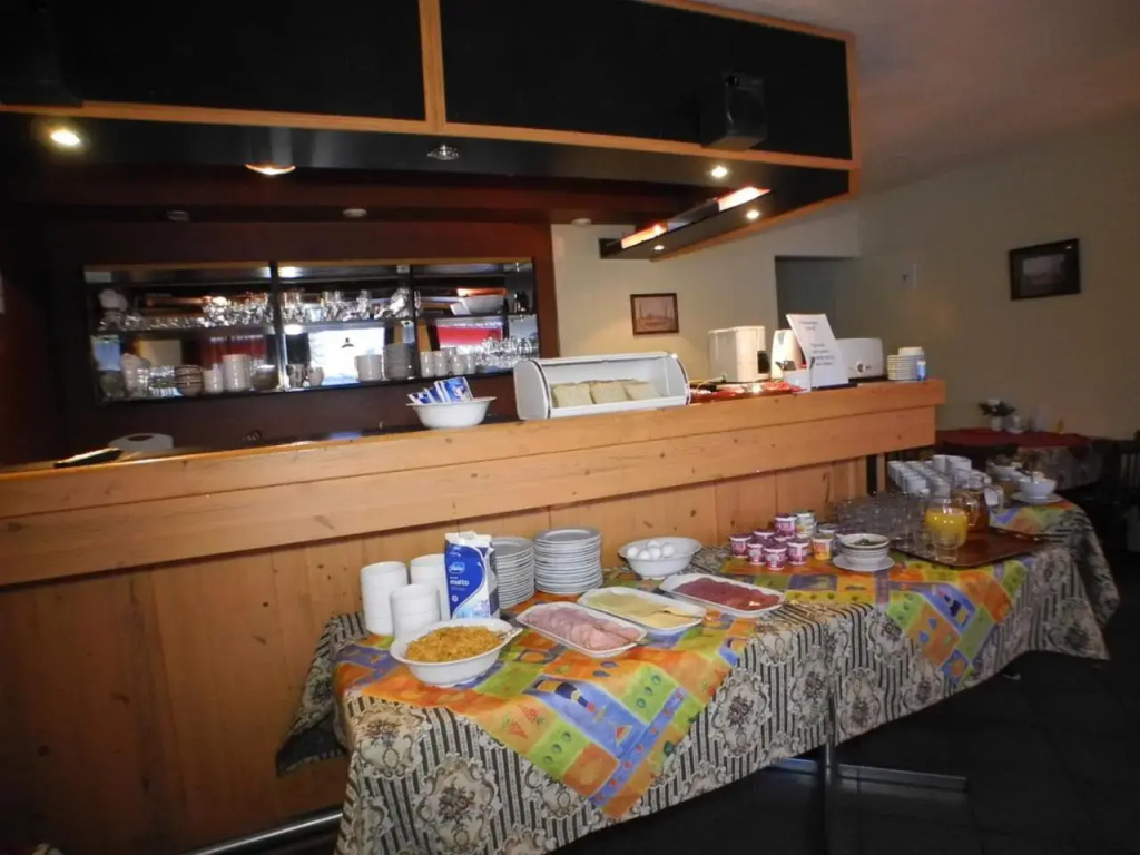 Hotel photo 12