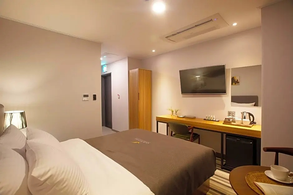GNB Hotel - Chambres