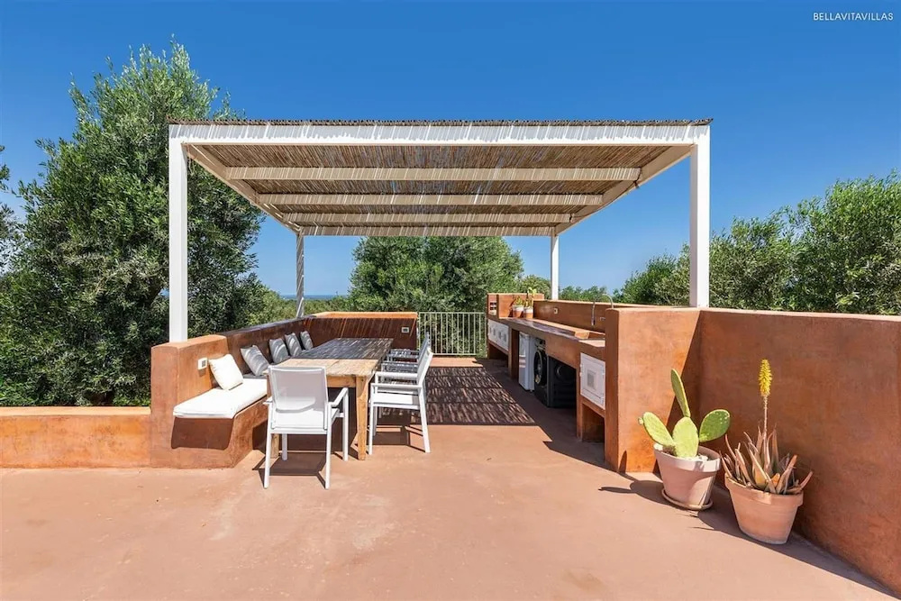 1917 Villa Malusida by Perle di Puglia