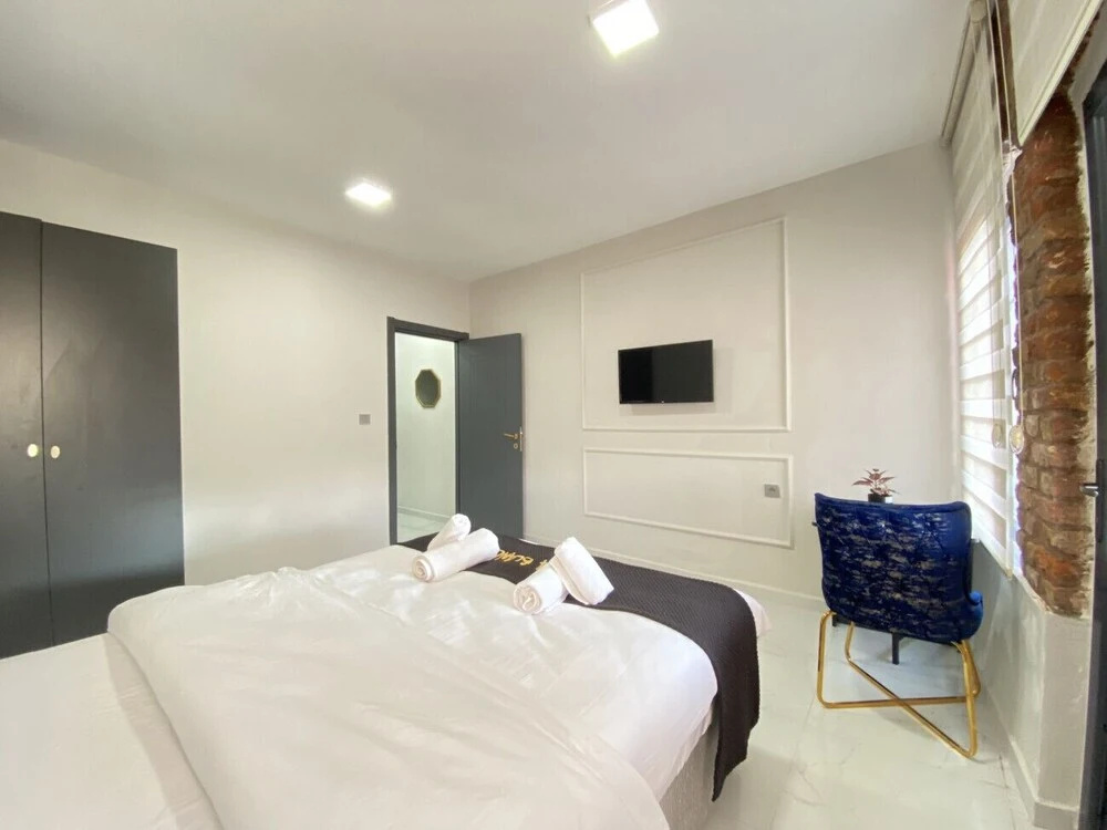 P2409 in Stanbul With 1 Bedrooms and 1 Bathrooms