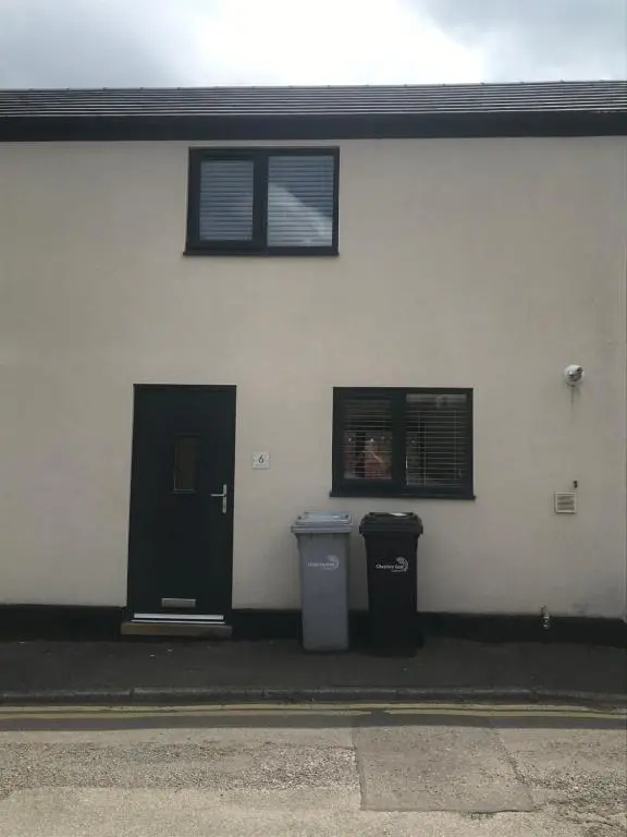 No 6 Elizabeth Street