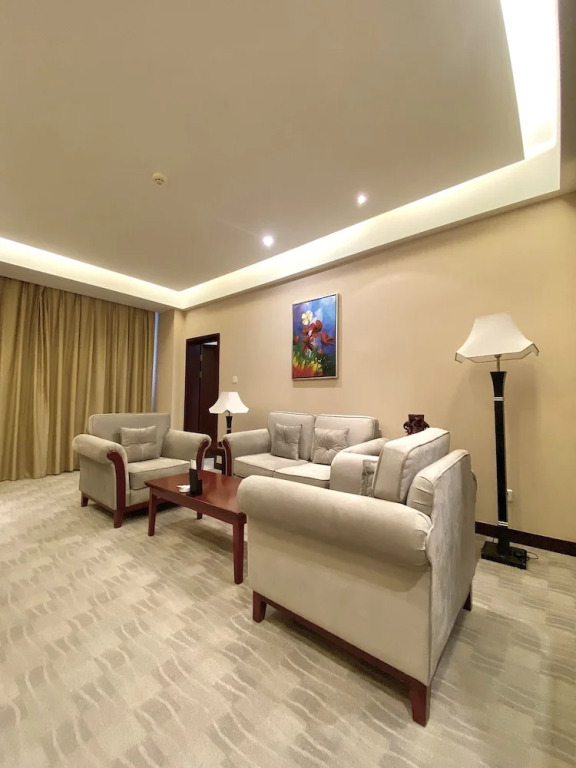 Люкс в Пекин Палас Soluxe Hotel Astana