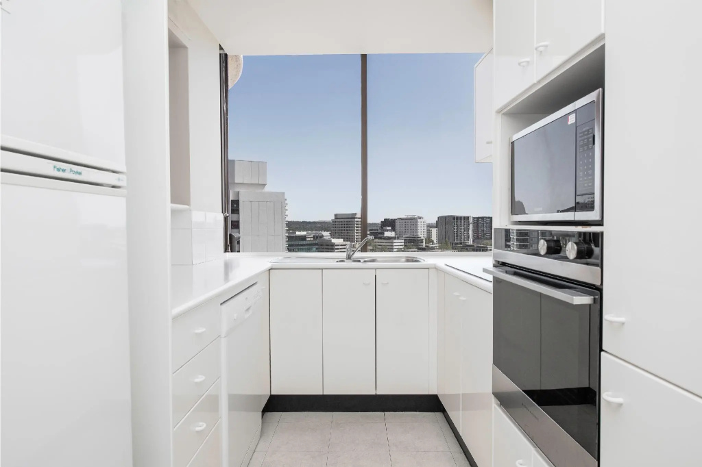 2 Bedrooms Apartment with city view