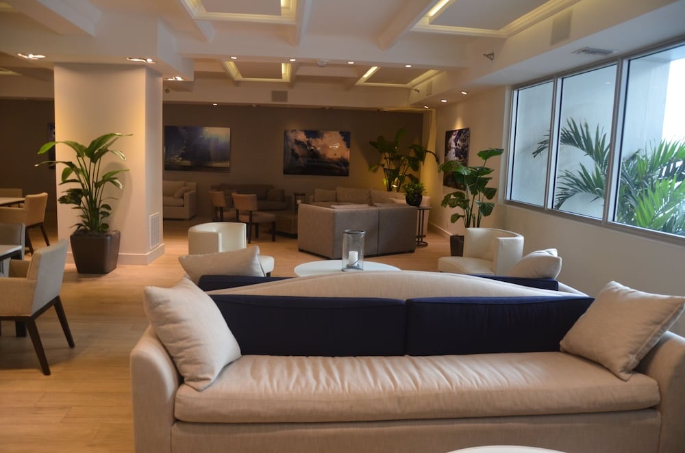 Decoplage Realty