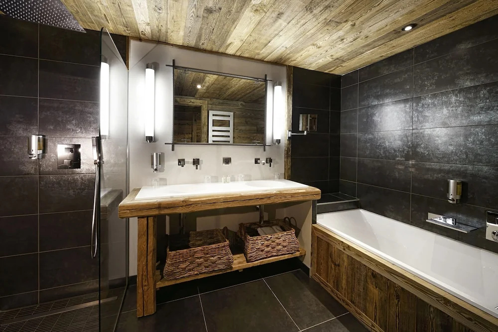 Chalet-Hôtel La Marmotte, La Tapiaz & SPA, The Originals Relais - Chambres