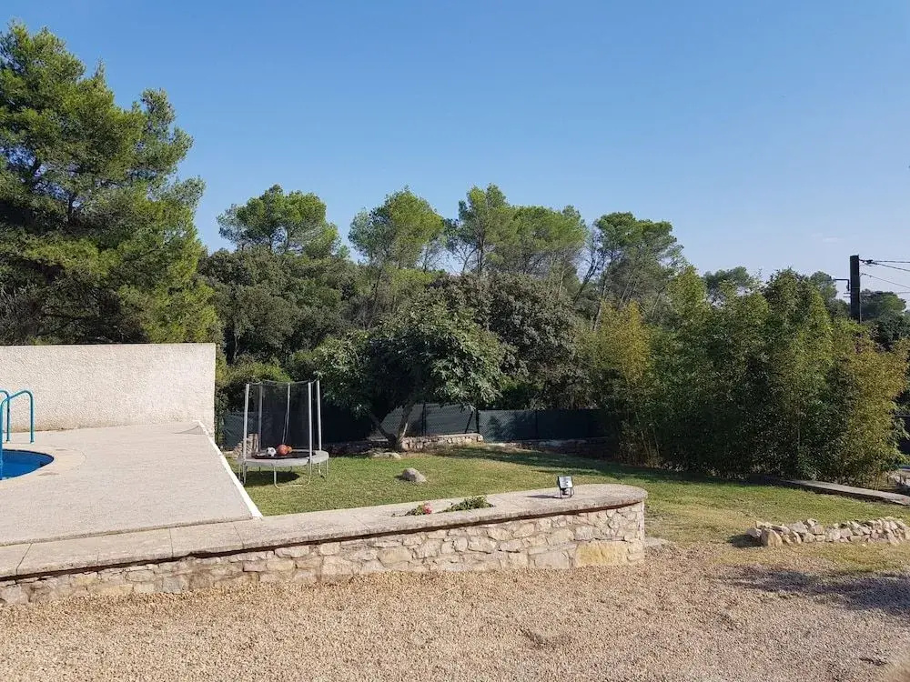 Appartement à Nîmes en pleine nature avec Piscine