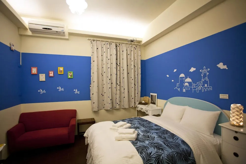 Economy room