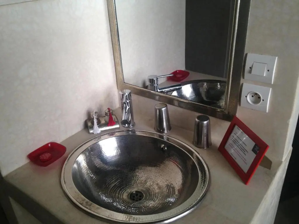 Standard Double room with balcony (full double bed)