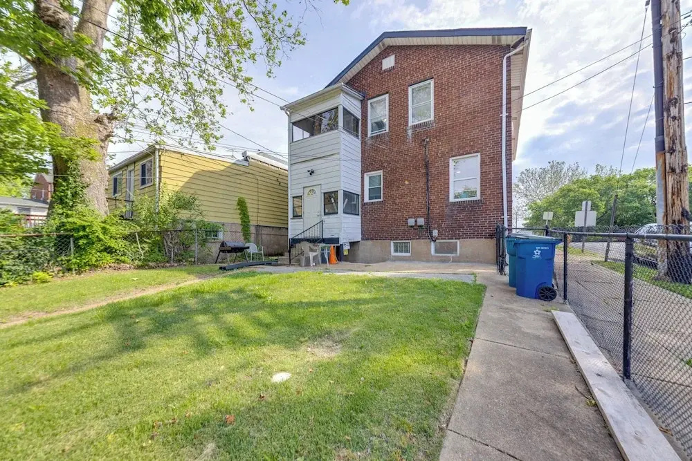 St Louis Vacation Rental ~ 10 Mi to Downtown!