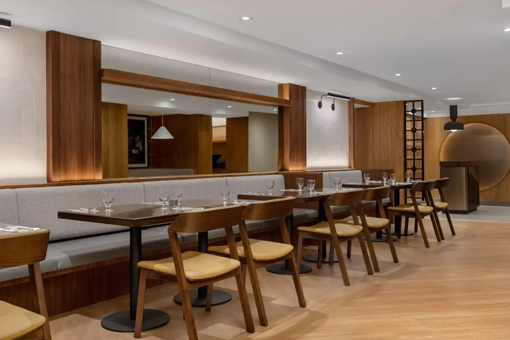 DoubleTree by Hilton Kingston