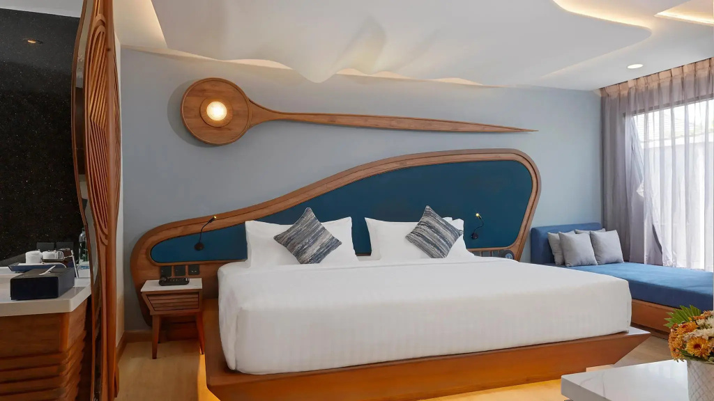 Deluxe Double room (full double bed)