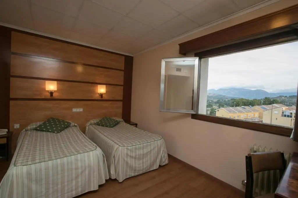 Standard Double room (full double bed)