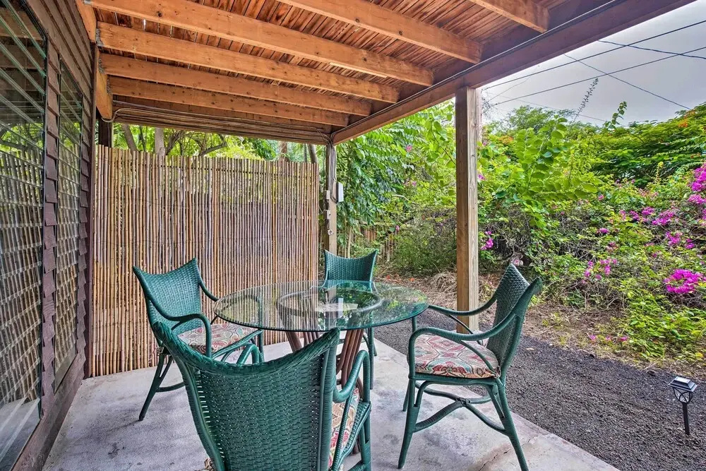 Walk to Turtle Beach From Kailua-kona Apt!