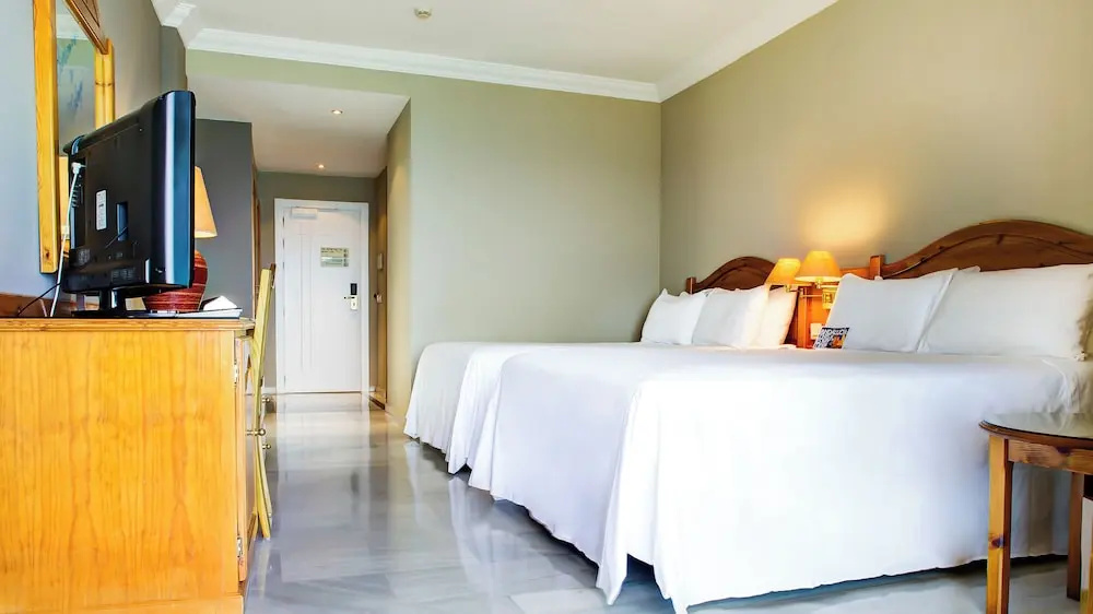 Sol Malaga Guadalmar Hotel - Chambres