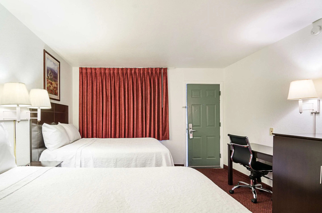 Rodeway Inn - фото 3