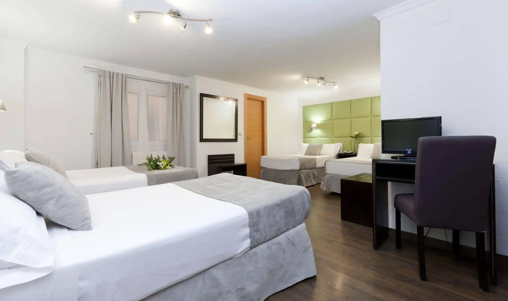 Hotel photo 16
