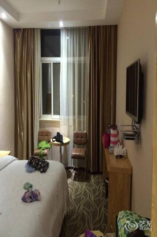 Royal Dragon Airport Hotel
