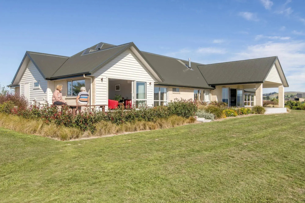 Ribbonwood Country House