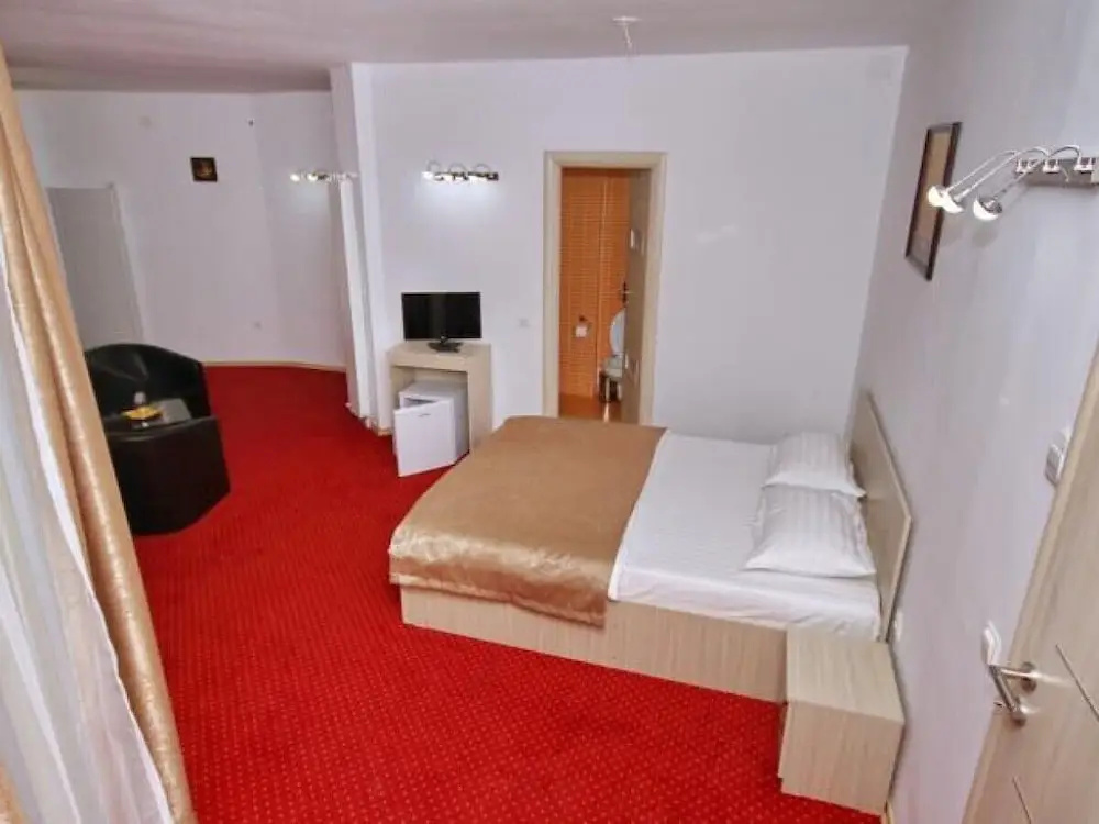Economy Double room (full double bed)