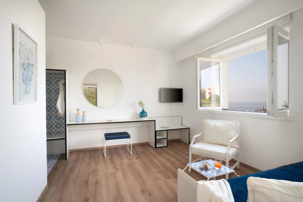 Domo20 Hotel & Sky Bar — 3
