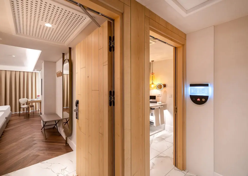 Lara Barut Collection image rooms