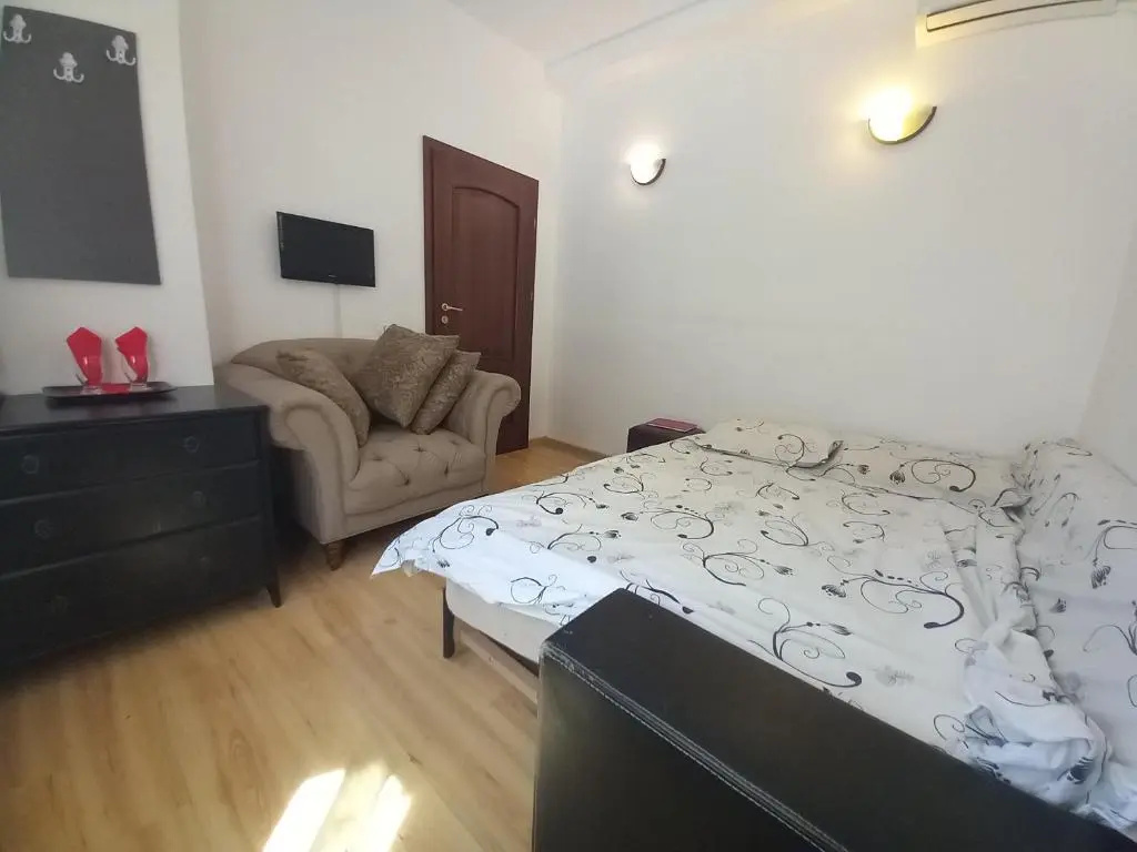 Economy Double room (full double bed)
