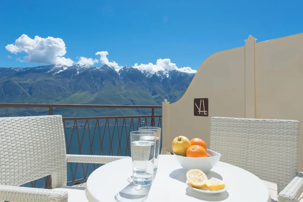 Village Hotel Lucia - Général