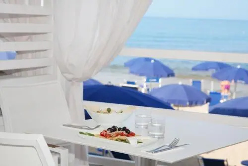 Beach & Waterfront