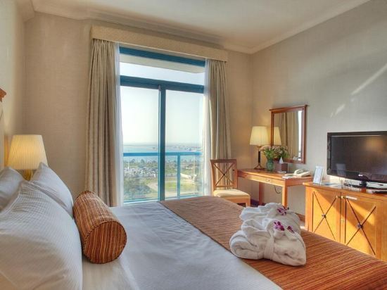 Al Diar Capital Hotel