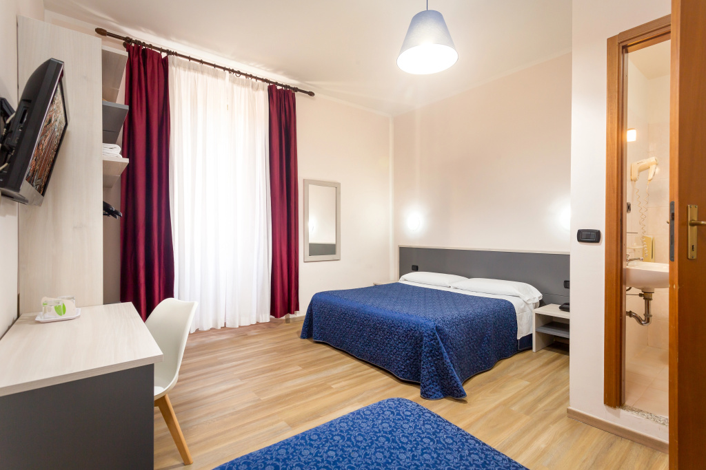 Flom Boutique Hotel — 4