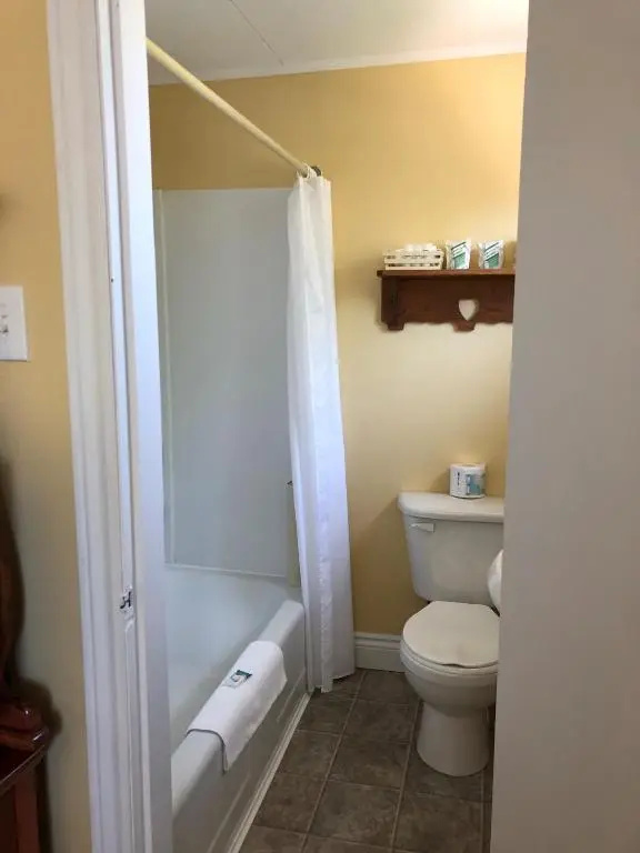 Shining Waters Country Inn - Chambres