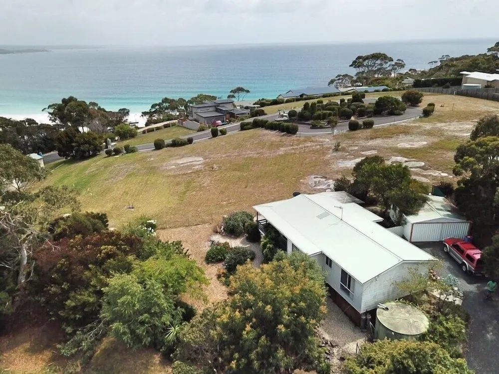 Cockatoo Cabin