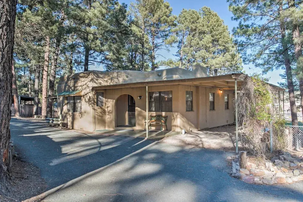 Ruidoso 'lil Mountain Getaway' w/ Golf Course View