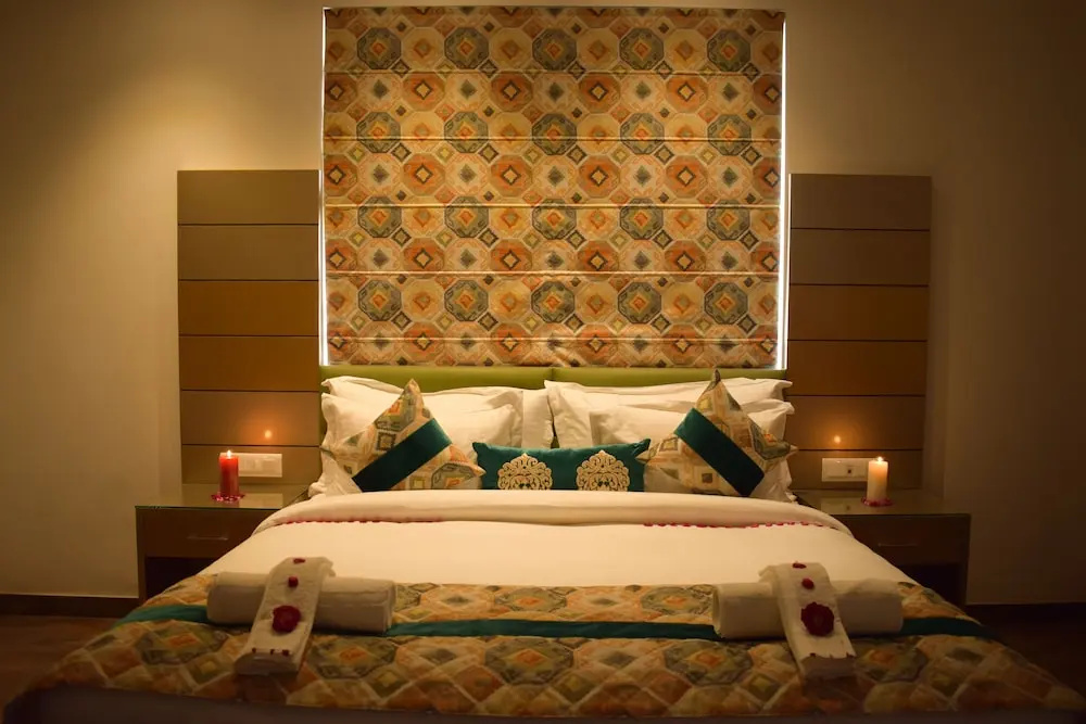 Executive Double room (full double bed)