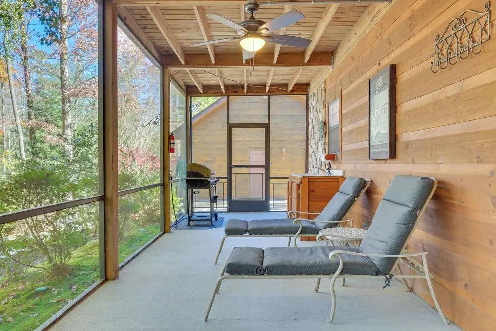 Hot Tub & Game Room: Blue Ridge Getaway