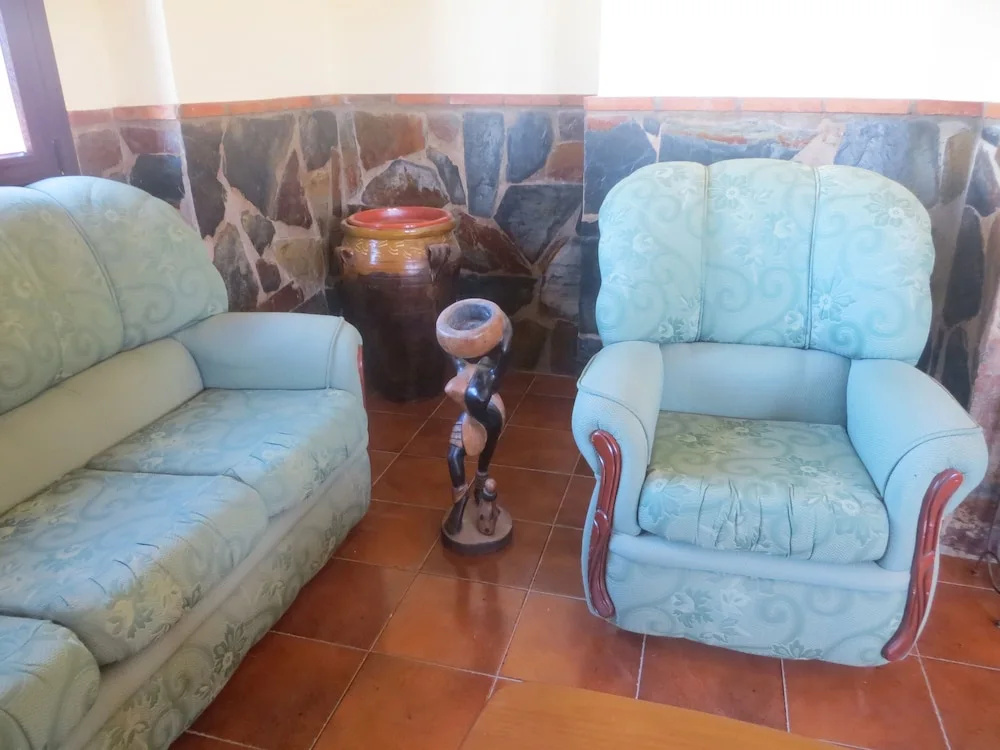 Lobby & Reception