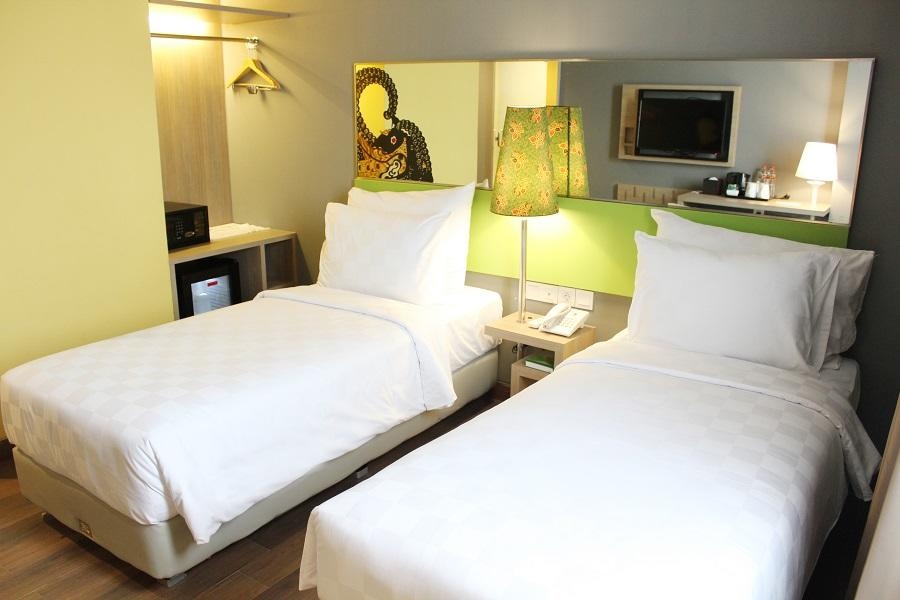 Deluxe room — room photo 3
