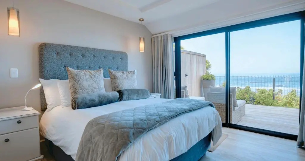 Standard Double room with sea view (full double bed)
