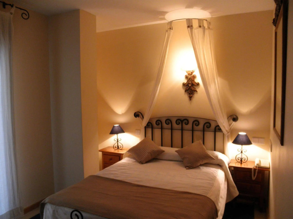 Arco San Vicente by null