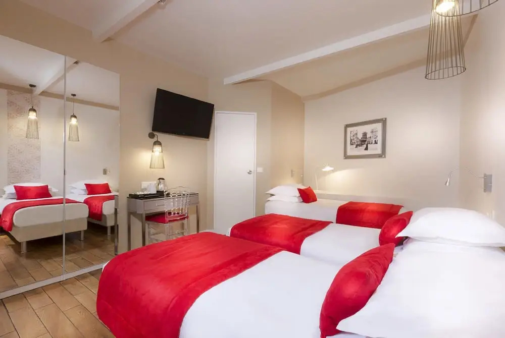 Standard Double room (twin beds)