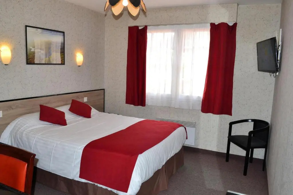 Standard Double room (full double bed)