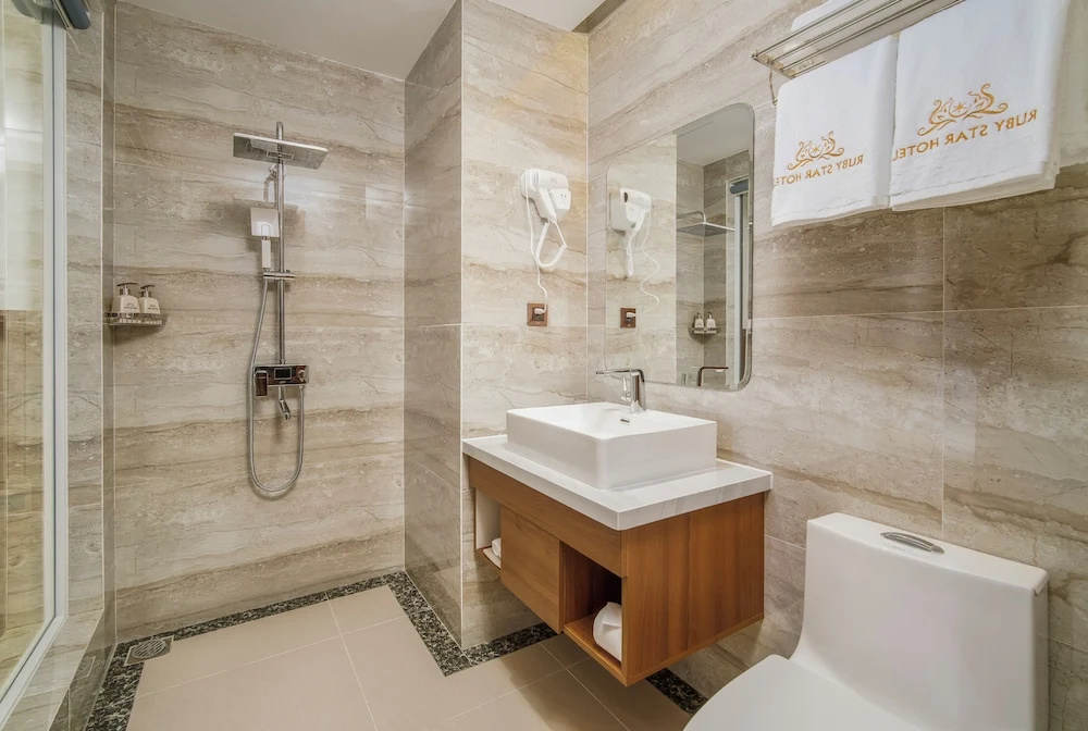 Standard room with city view