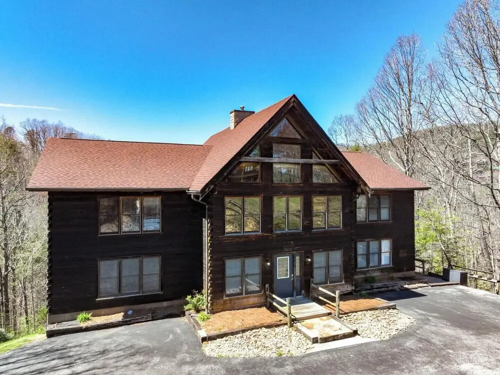 Country Pines Lodge