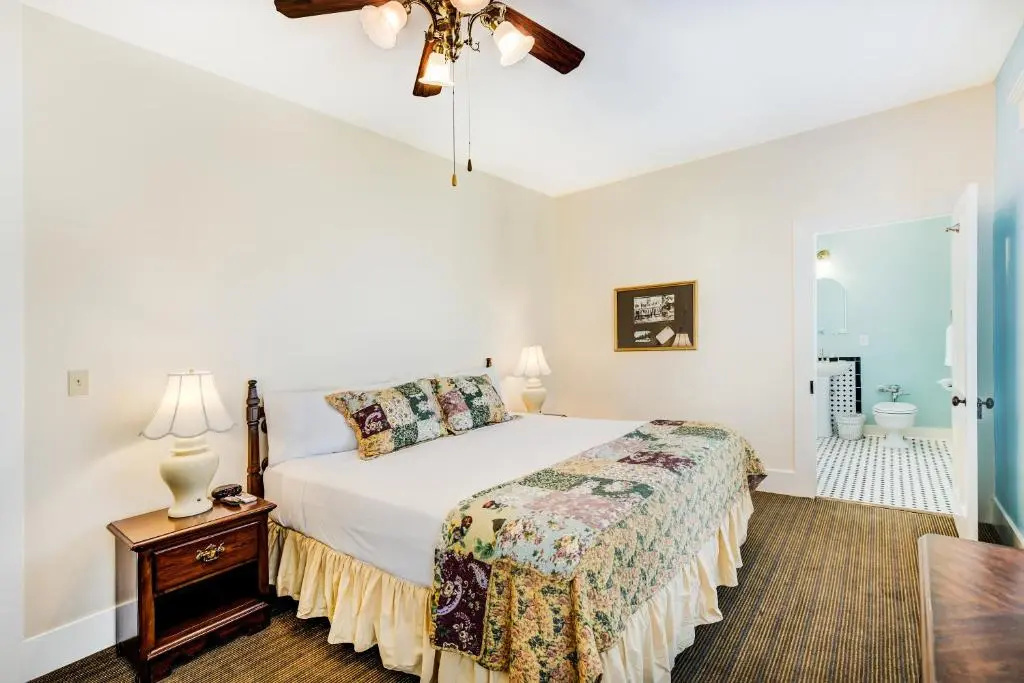 Lakeside Inn - Chambres