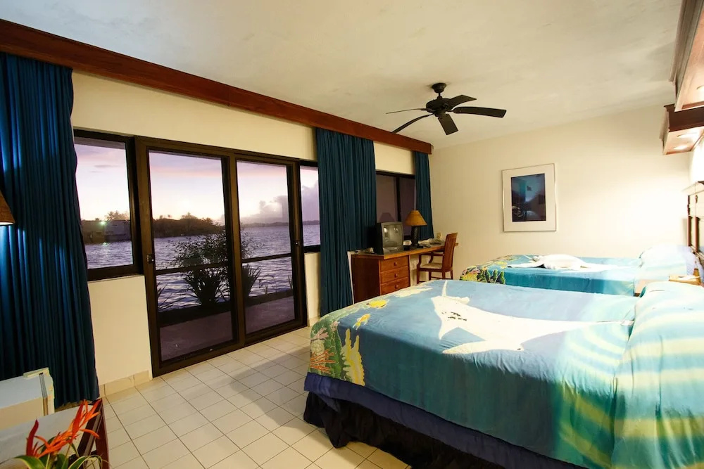 Manta Ray Bay Resort - Chambres