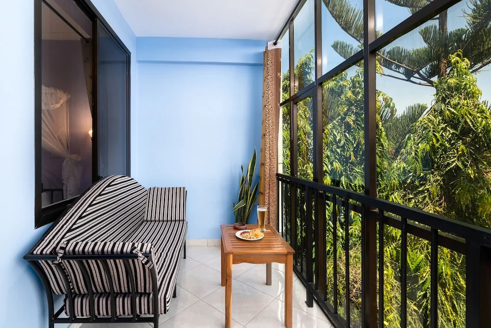 Balcony & Terrace