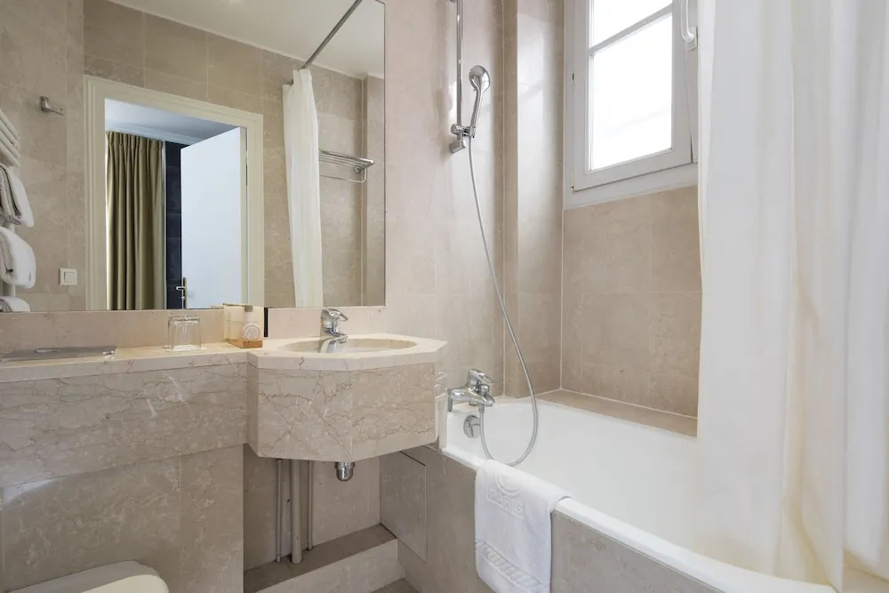 Одноместный номер Classic в Hotel du Danube Saint Germain