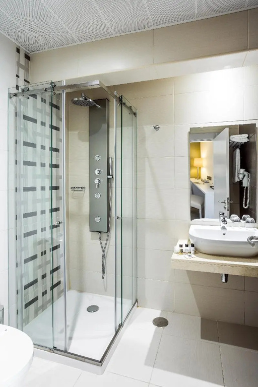 Standard Double room (twin beds)