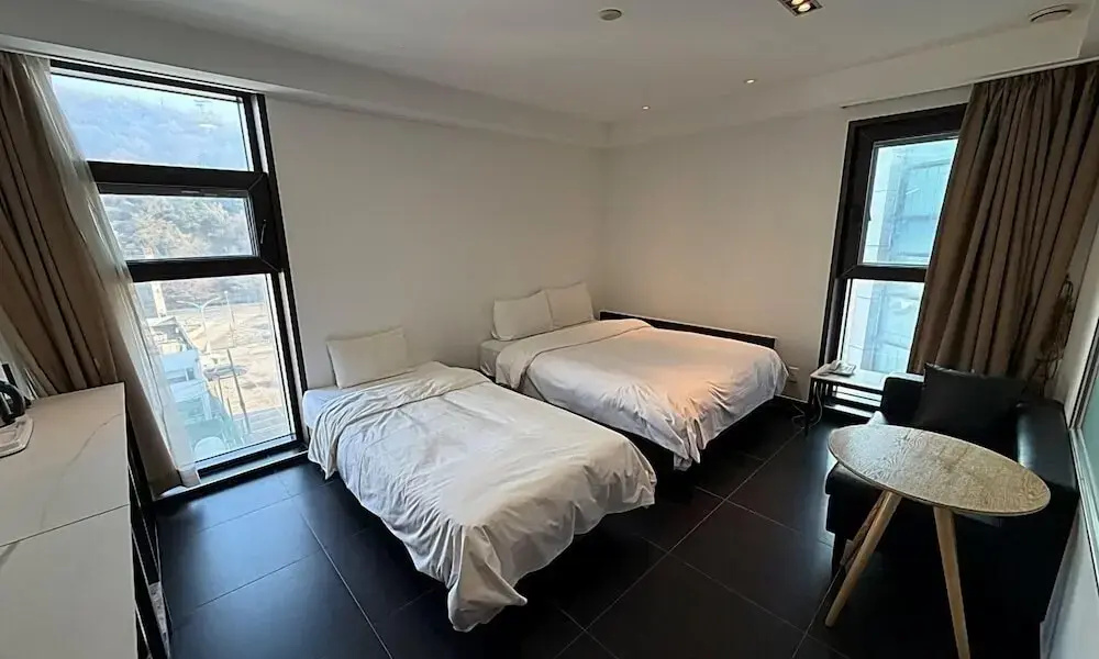 Premiers Hotel - Chambres