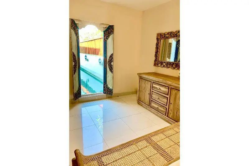 3 Bedrooms Villa with balcony